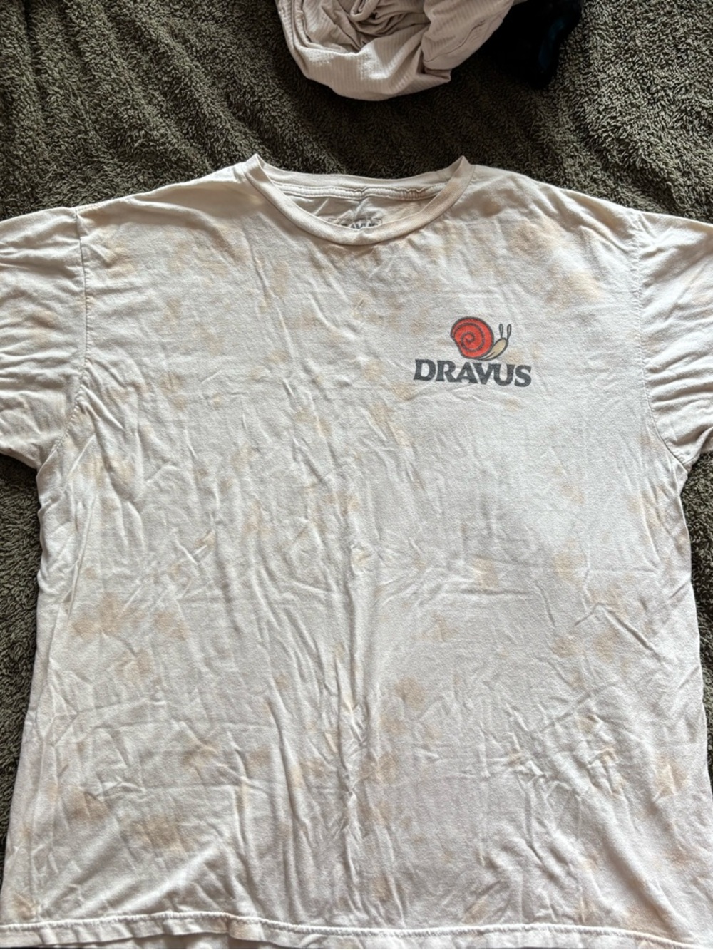 Dravus Men's Short-Sleeve White Logo Tee